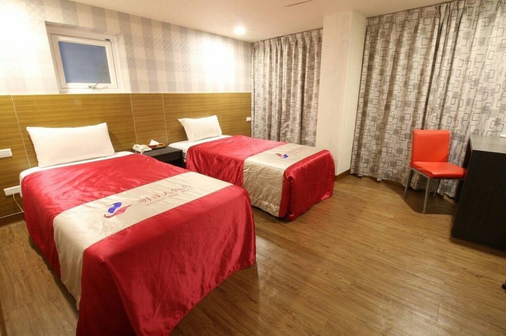 Tomorrow Hotel Taipei Extérieur photo